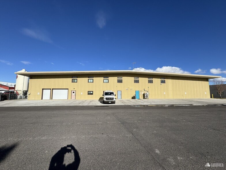 Primary Photo Of 128 Racquette Dr, Fort Collins Warehouse For Lease