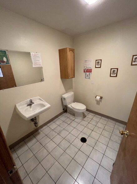 More Photos Of 841 County Route 37, Central Square Showroom For Lease