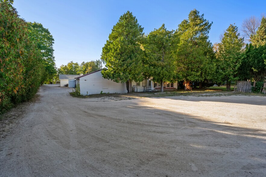 More Photos Of 7918 State Highway 42, Egg Harbor Restaurant For Sale