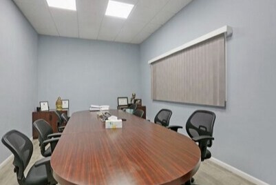 More Photos Of 3720 Hawthorne Ct, Waukegan Warehouse For Sale