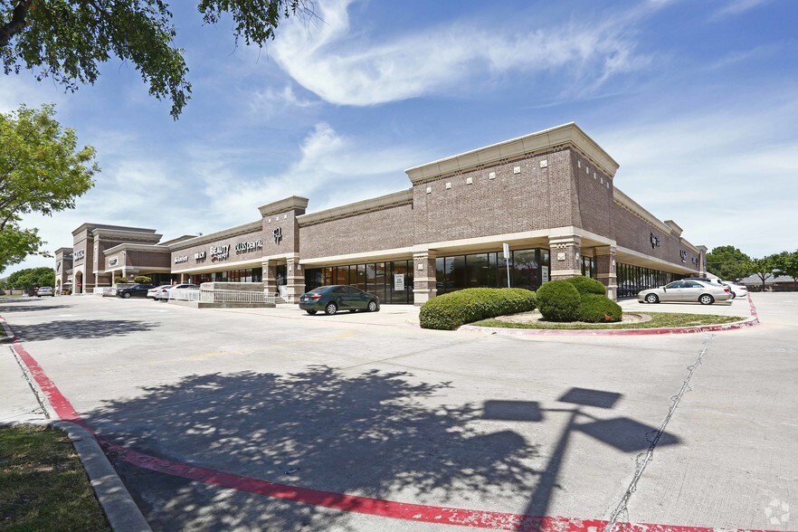 More Photos Of 3939 Frankford Rd, Dallas Supermarket For Lease