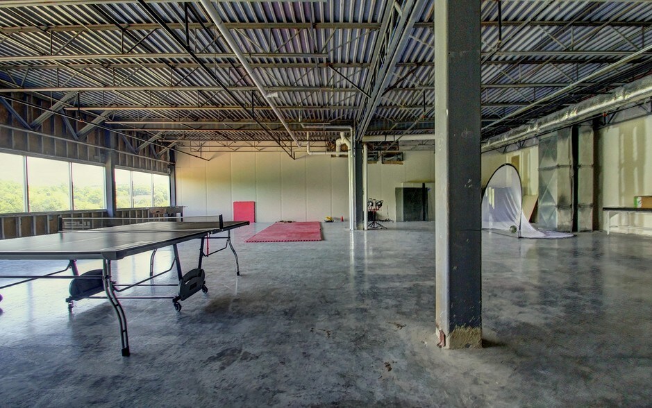 More Photos Of 2 Ivy Brook Rd, Shelton Medical For Lease