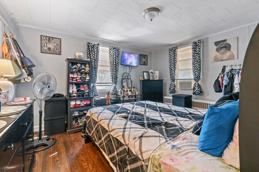 More Photos Of 2801 E Federal St, Baltimore Multifamily For Sale