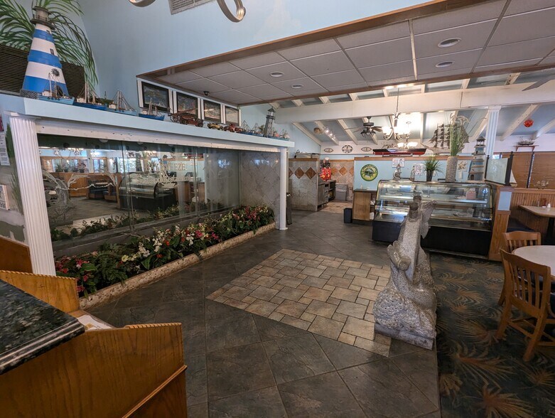 More Photos Of 2418 Canton Rd, Marietta Restaurant For Sale