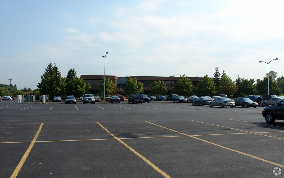 More Photos Of 445 Electronics Pky, Liverpool Office For Lease