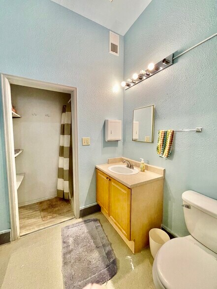 More Photos Of 1544 Pearl St, Denver Office Residential For Sale
