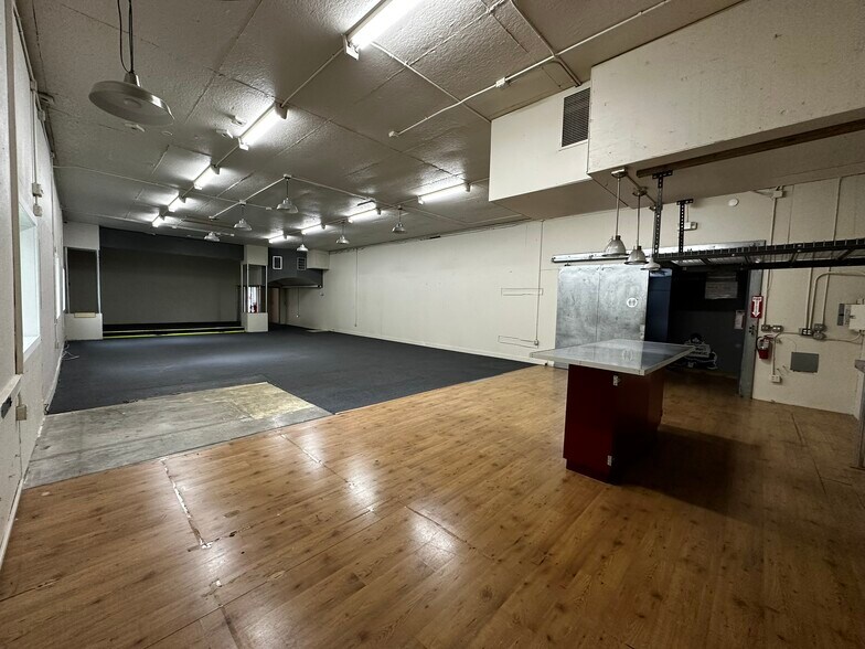 More Photos Of 8036 Falls Ave SE, Snoqualmie General Retail For Lease