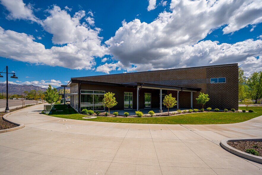 More Photos Of 516 W Stockman Way, Ogden Industrial For Sale