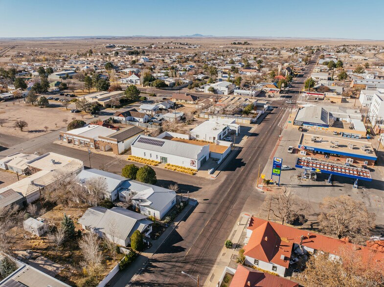 More Photos Of 200 E San Antonio St, Marfa Hospitality For Sale