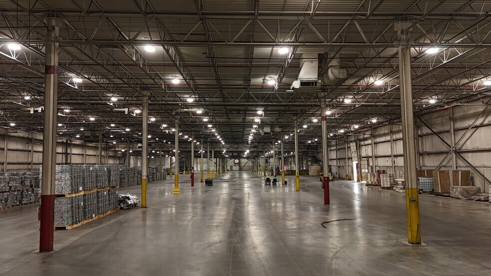 More Photos Of 188 Earl Davis Dr, Russellville Manufacturing For Lease