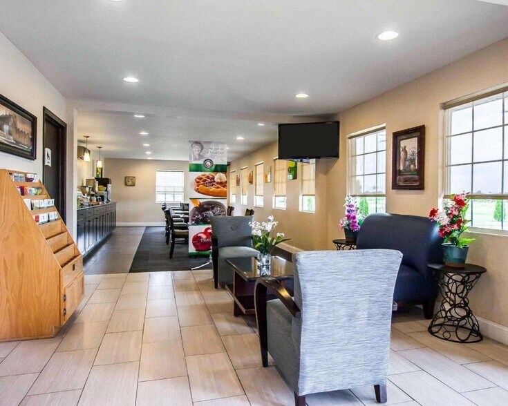 More Photos Of 13201 Kessler Rd, Cairo Hotel For Sale