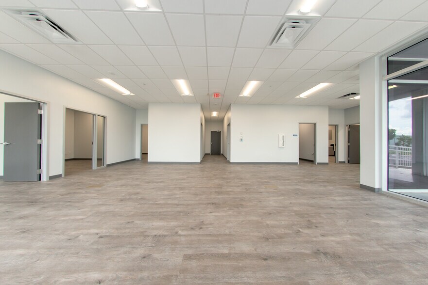 More Photos Of 8593 NW 96th St, Medley Unknown For Lease