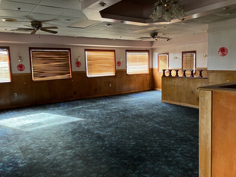 More Photos Of 7356 Rhea County Hwy, Dayton Restaurant For Lease