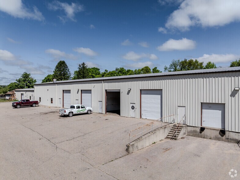 More Photos Of 841 Route 32, North Franklin Light Distribution For Lease