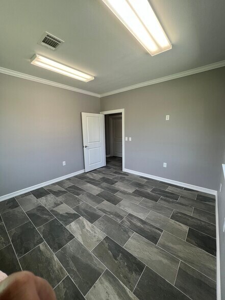 More Photos Of 2743 Smith Ranch Rd, Pearland Loft Creative Space For Sale