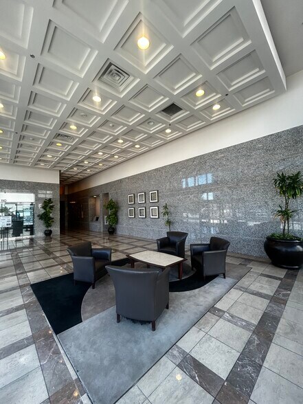 More Photos Of 400 S 4th St, Las Vegas Office For Lease