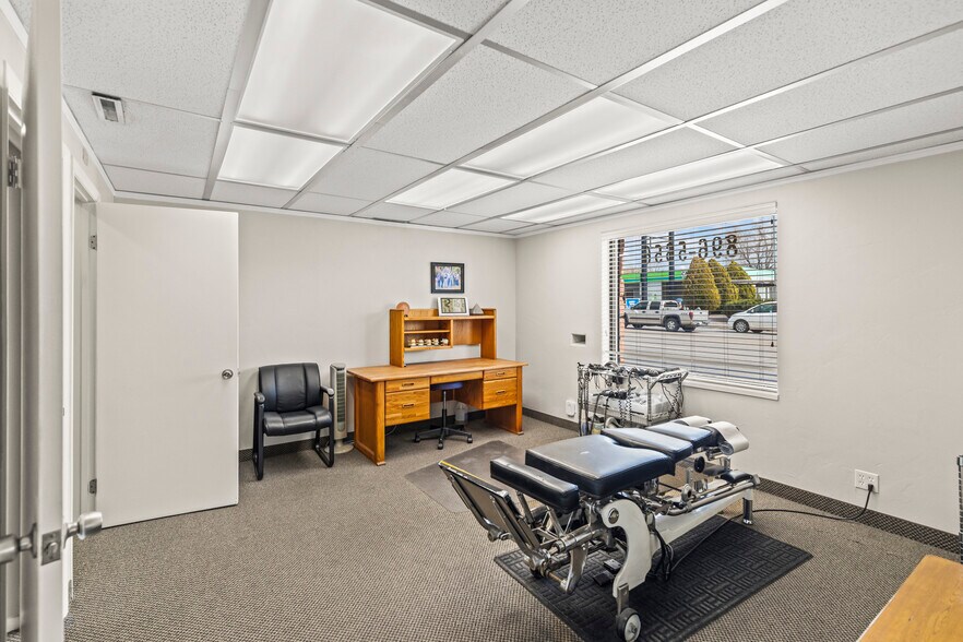 More Photos Of 458 Main st, Richfield Freestanding For Sale