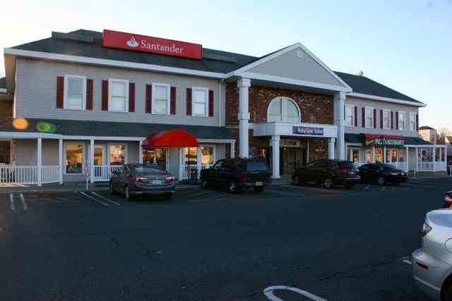 More Photos Of 821-901 W Park Ave, Ocean Storefront Retail Office For Lease