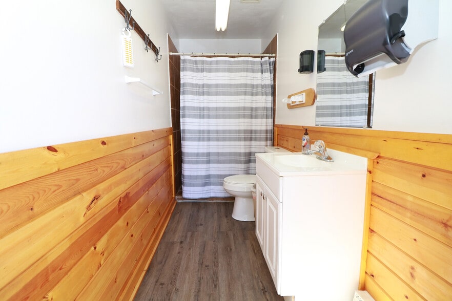 More Photos Of 1997 Rock Hill Rd, Weedville Hotel For Sale