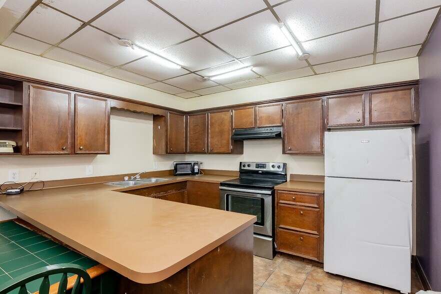 More Photos Of 3005 Houston Hwy, Victoria Hotel For Sale