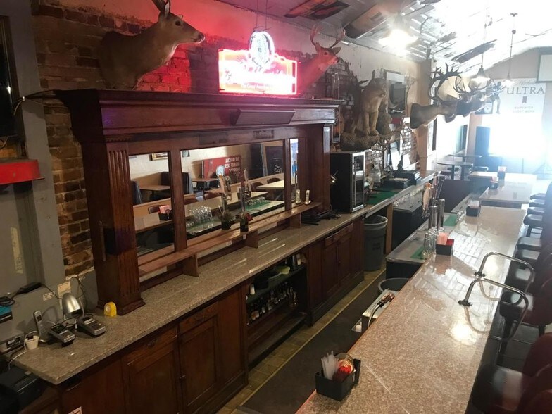 More Photos Of 50 S Main St, Utica Bar For Sale
