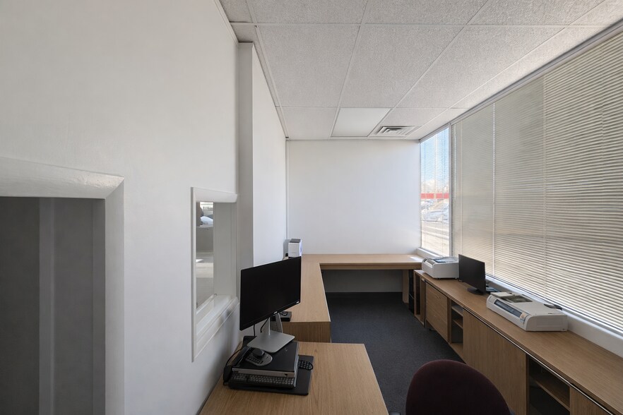 More Photos Of 702 Philadelphia Pike, Wilmington Storefront Retail Office For Lease