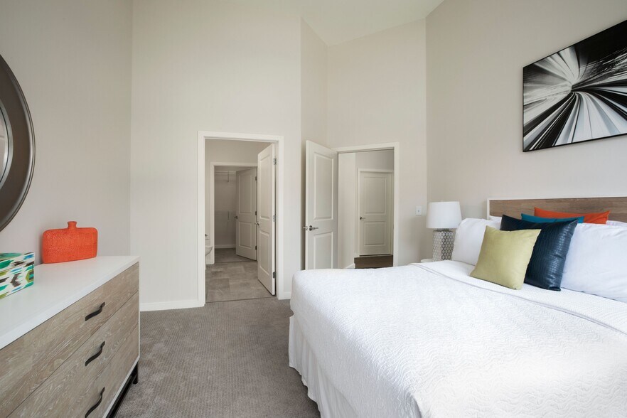 More Photos Of 190 Pleasant St, Malden Apartments For Lease