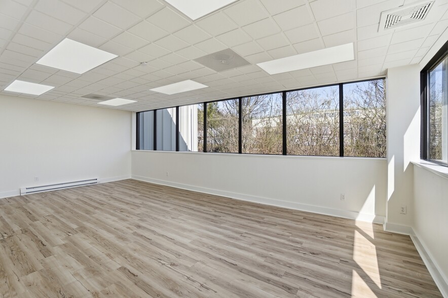 More Photos Of 1550 Magnolia Dr, Cincinnati Warehouse For Lease
