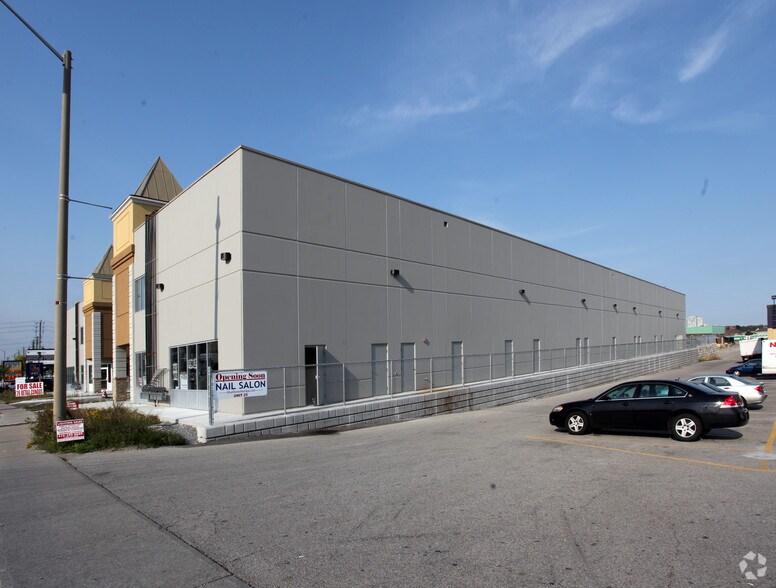 More Photos Of 1415 Kennedy Rd, Toronto Freestanding For Sale