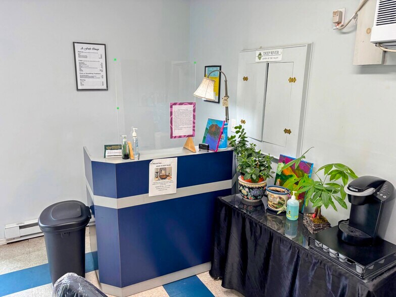 More Photos Of 171 Main St, Deep River Storefront Retail Residential For Lease