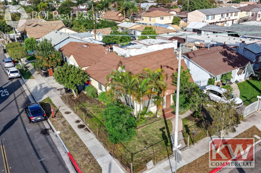 More Photos Of 4101 E 57th St, Maywood Multifamily For Sale