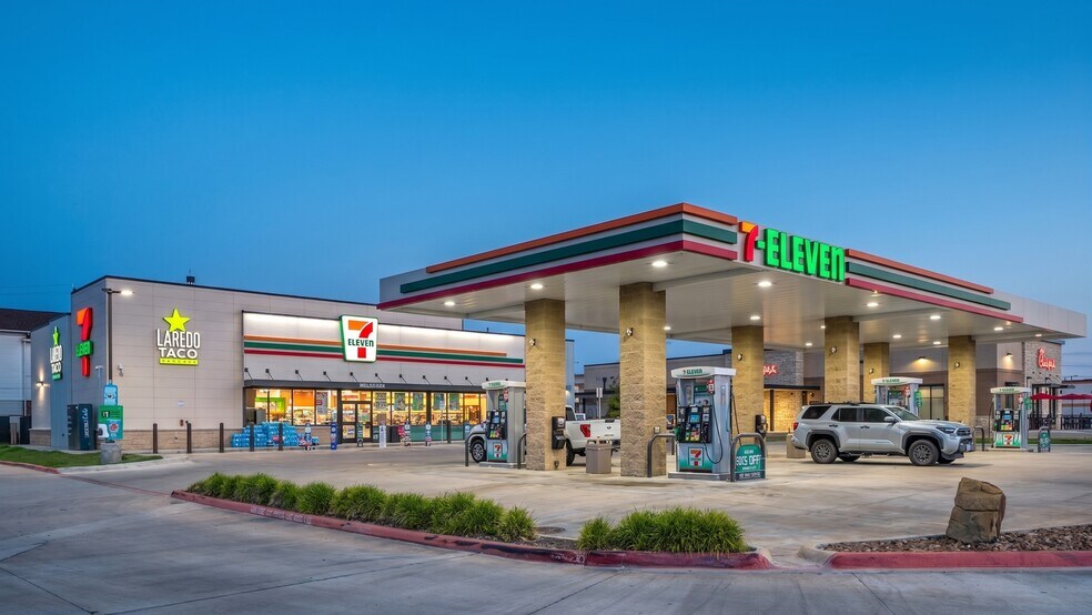 Primary Photo Of 11530 Pearland Pky, Houston Service Station For Sale