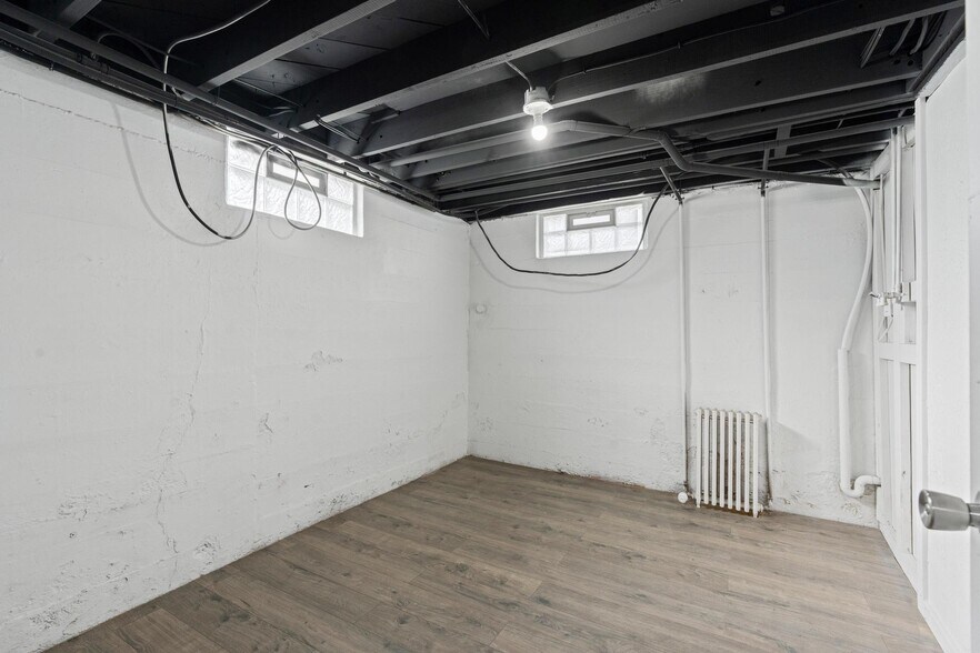 More Photos Of 1271 Harker St, Dayton Auto Repair For Sale