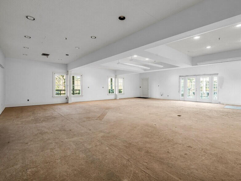 More Photos Of 192 Fashion Cir, Rutherfordton General Retail For Sale