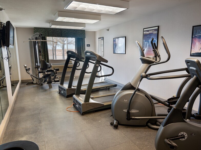 More Photos Of 664 Chase Blvd, Sidney Hotel For Sale