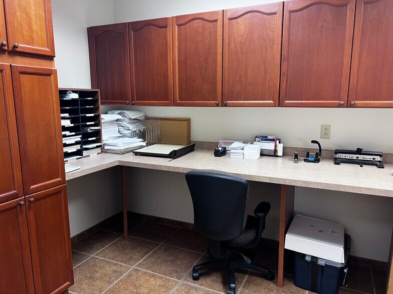 More Photos Of 2222-2226 State Road 580, Clearwater Freestanding For Lease