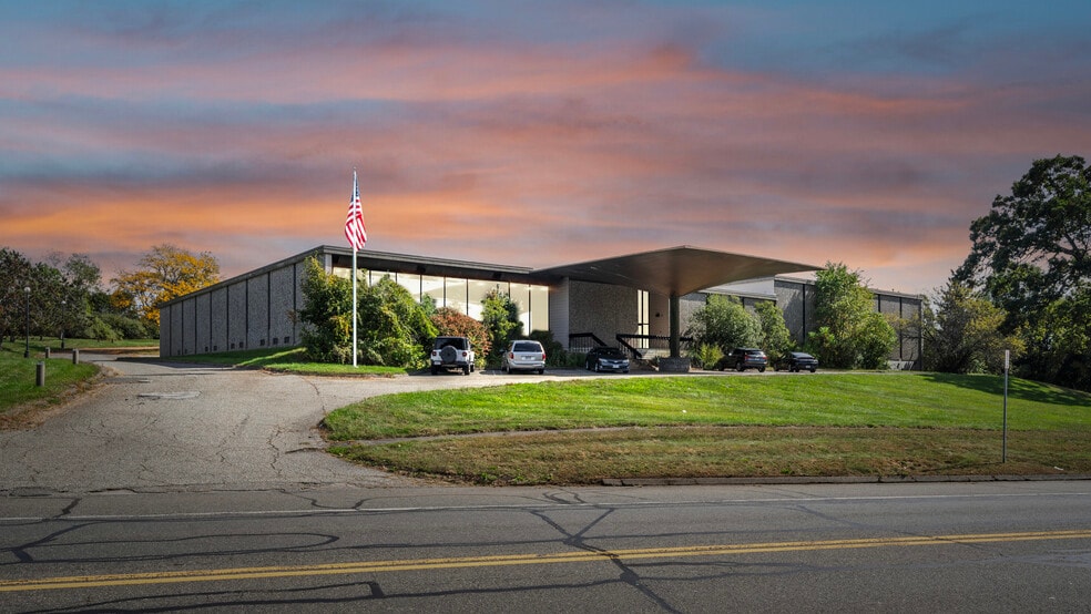 Primary Photo Of 120 Whiting Farms Rd, Holyoke Manufacturing For Sale