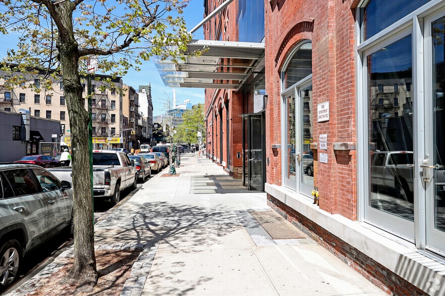 More Photos Of 461 W 126th St, New York Office For Lease