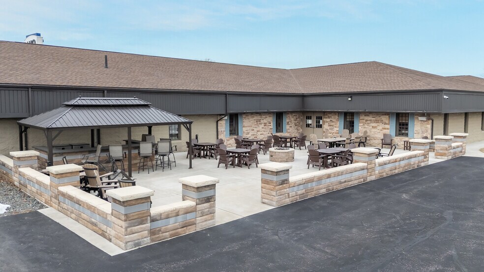 More Photos Of 3177 French Rd, De Pere Restaurant For Sale