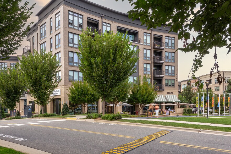 More Photos Of 3700 Glenwood Ave, Raleigh Unknown For Lease