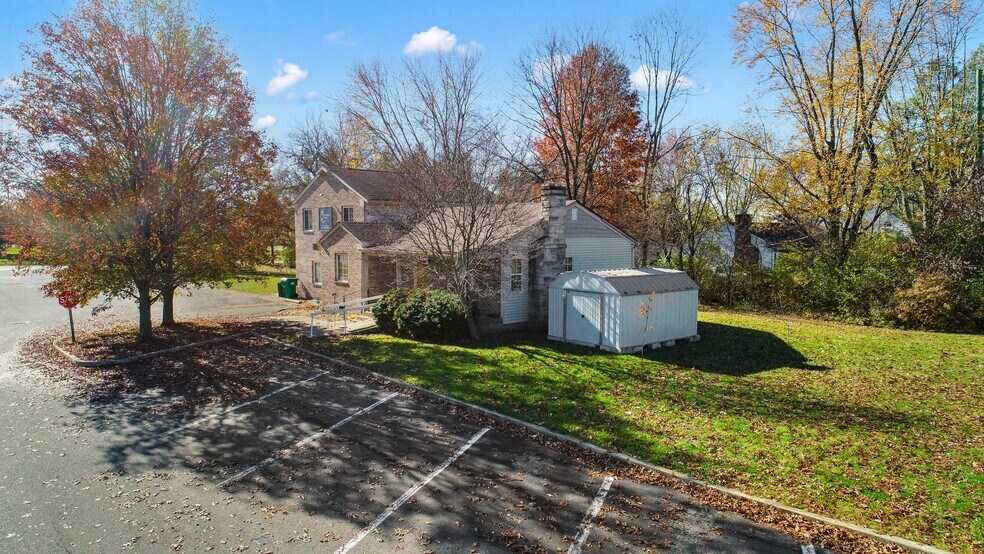 More Photos Of 2048 N Morton St, Franklin Office For Sale