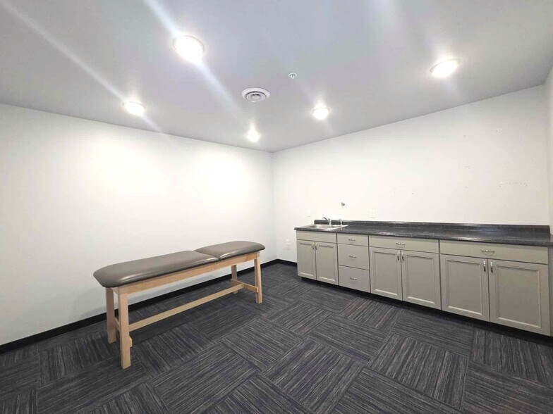 More Photos Of 3745 Harrison Ave, Butte Storefront For Lease