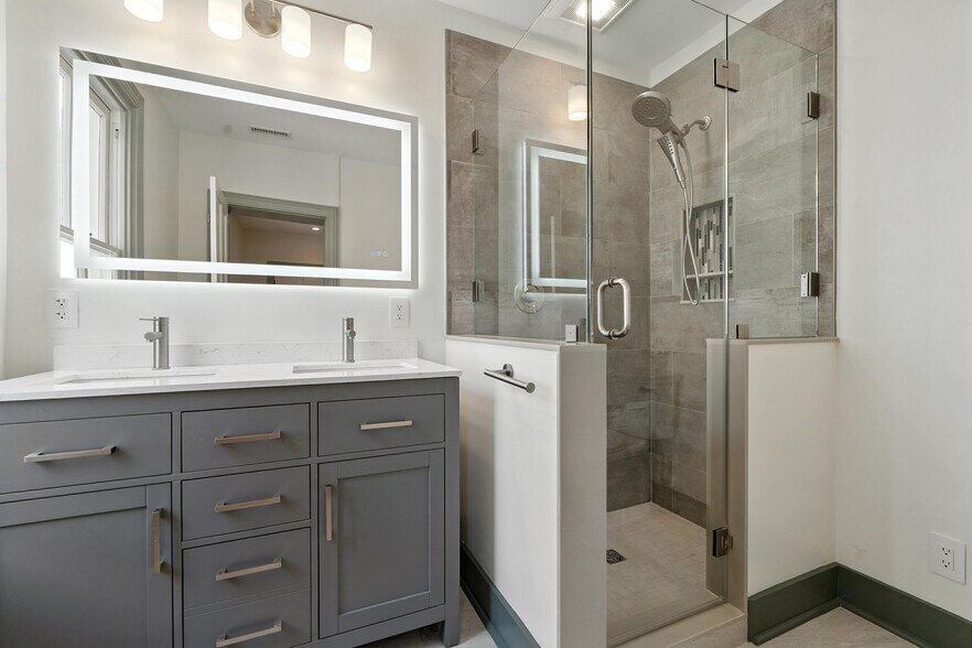 More Photos Of 329 High St, Chestertown Drugstore For Sale