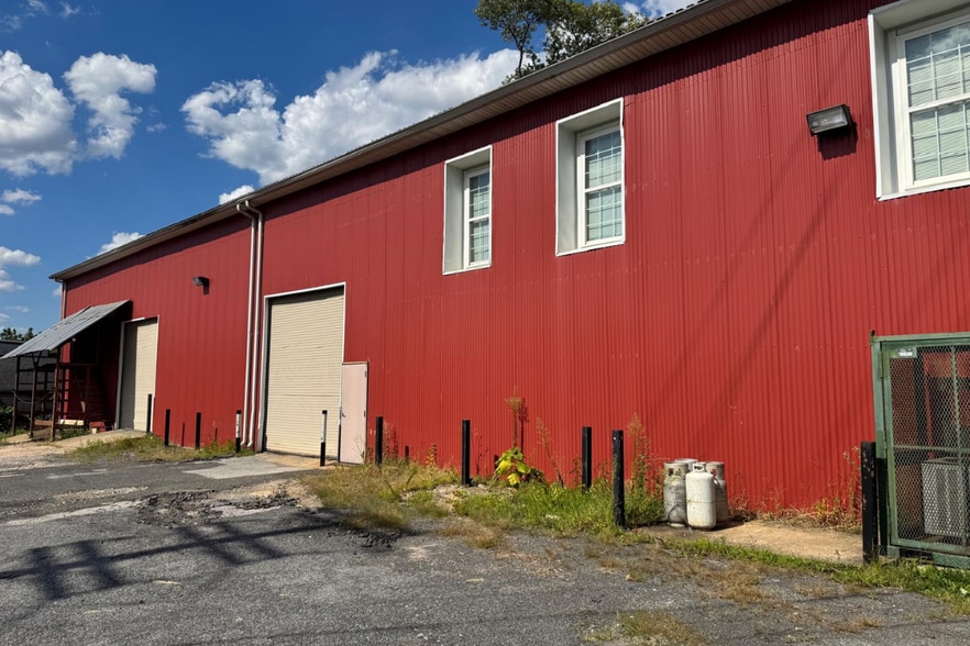More Photos Of 2039 Hollins Ferry Rd, Baltimore Manufacturing For Sale