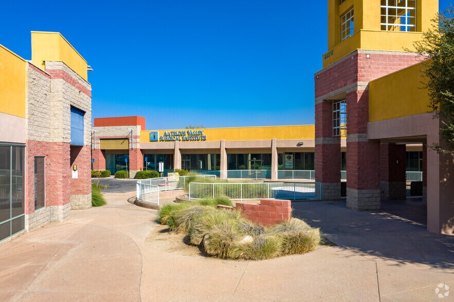 More Photos Of 44950 Valley Central Way, Lancaster Unknown For Lease