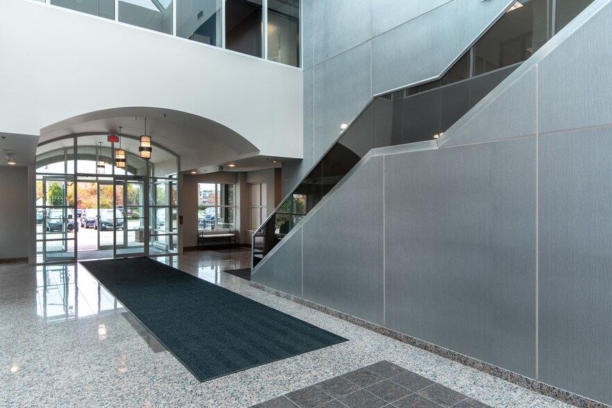 More Photos Of 2035 Crocker Rd, Westlake Office For Lease