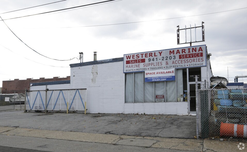 More Photos Of 7 Westerly Rd, Ossining Warehouse For Lease