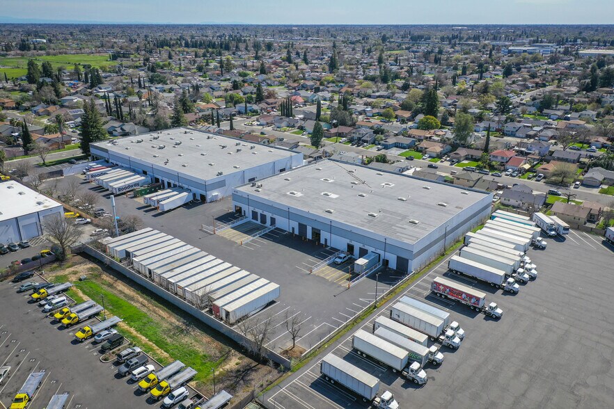 More Photos Of 4725 Kelton Way, Sacramento Warehouse For Lease