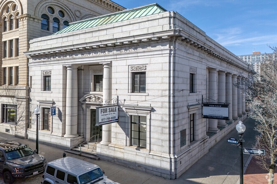 Primary Photo Of 95 William St, New Bedford Bank For Lease