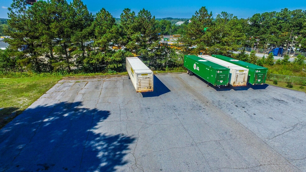 More Photos Of 55 Alston Ct, Forest Park Truck Terminal For Sale